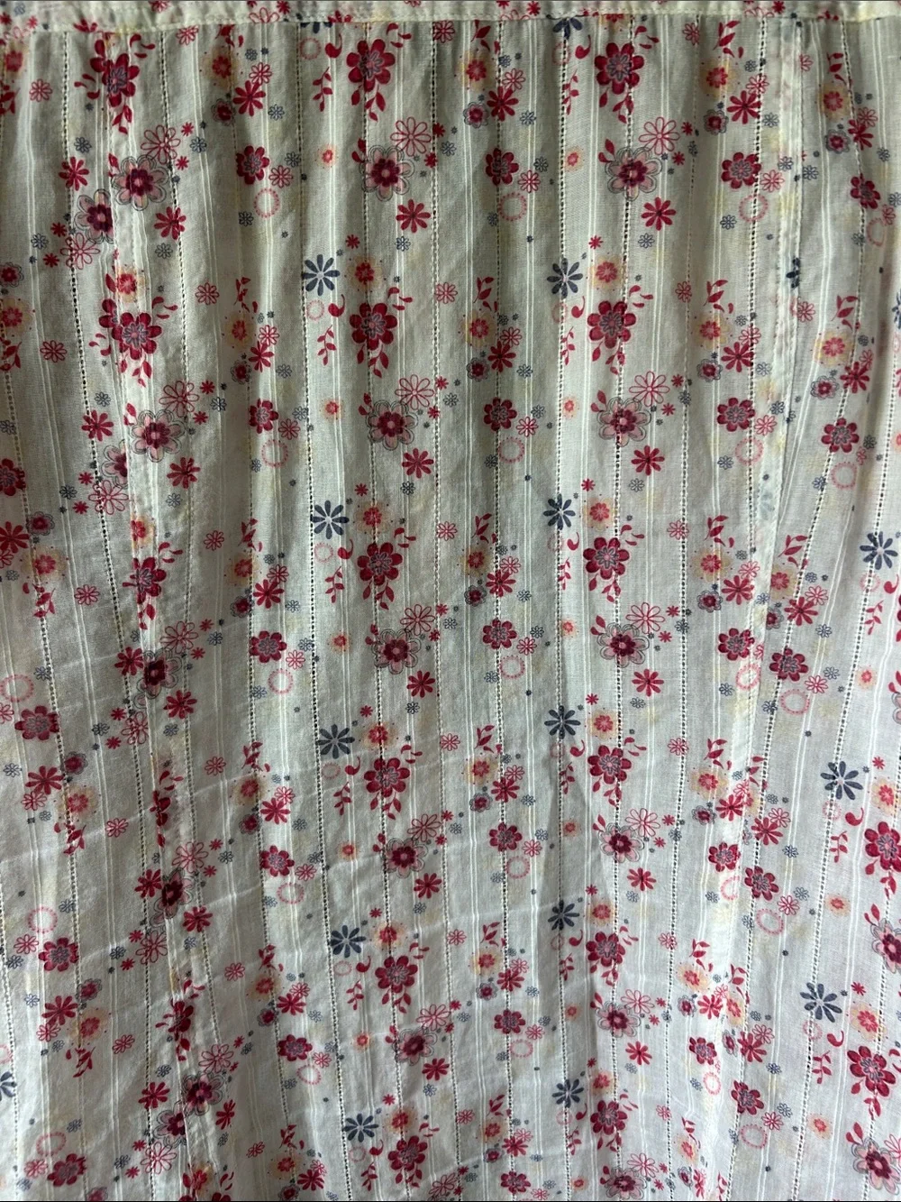 Maurices White Cotton Floral Snap-Up Blouse with Pink and Blue Flowers, Size XL - Picture 6 of 7